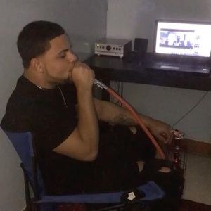 Meet your Posher, Luis